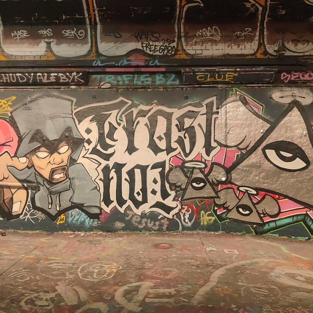 London Leak Street